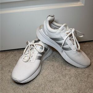 Adidas cloudfoam white and silver sneakers